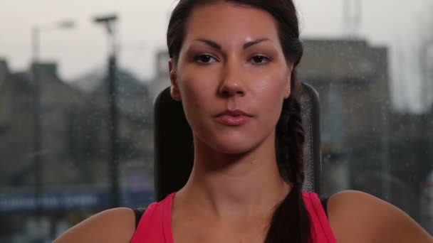 Female working out in gym - Felvétel, videó