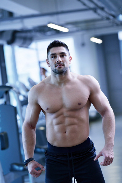 Handsome man at the gym - Fotó, kép
