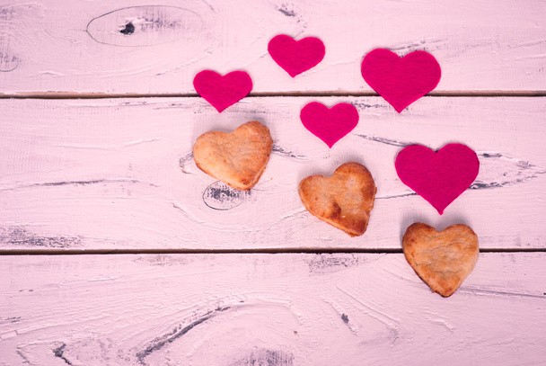 Biscotti a forma di cuore
 - Foto, immagini