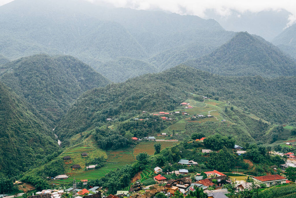 сельский пейзаж в долине са па, Вьетнам - Фото, изображение