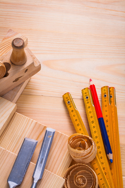 Composición de las herramientas de carpintería
 - Foto, imagen