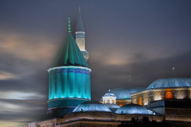 Mosquée du musée Mevlana à Konya, Turquie
 - Photo, image