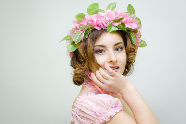 Young woman. Image of spring. - Foto, imagen