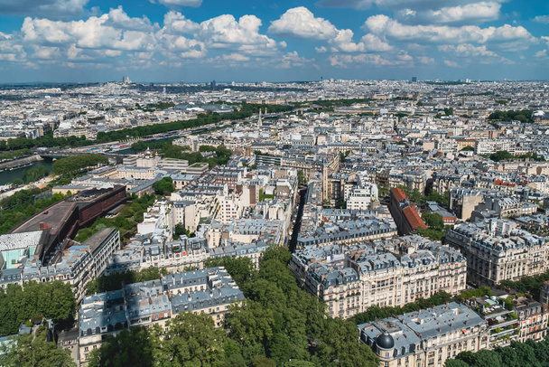 Panoraamanäkymät Pariisiin Eiffel-tornista ja Seine-joelle. Pariisi, Ranska.  - Valokuva, kuva