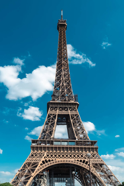 eiffel tower in paris, Francia - Foto, immagini