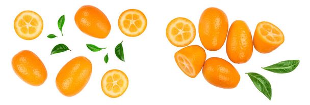Cumquat ou kumquat à moitié isolé sur fond blanc. Vue de dessus. Pose plate
 . - Photo, image