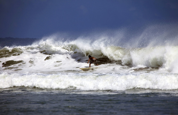 Surfer in Oceaan - Foto, afbeelding