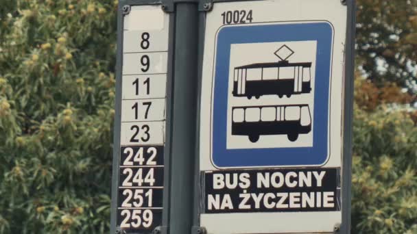 Dopravní značka tramvaje ve Vratislavi, Polsko - Záběry, video
