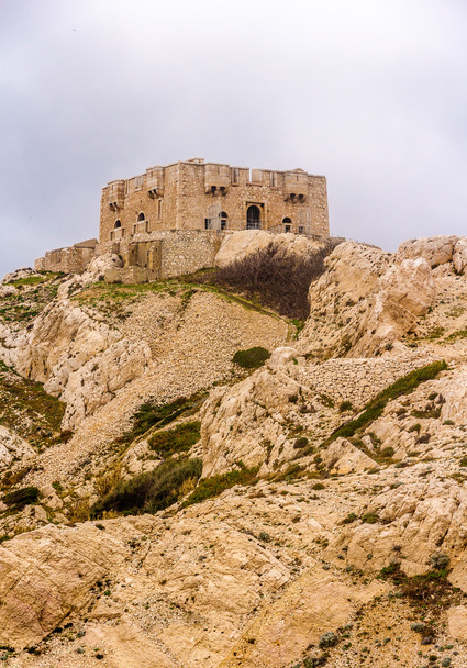 Torre en la isla Pomegues en Marsella - Francia
 - Foto, Imagen