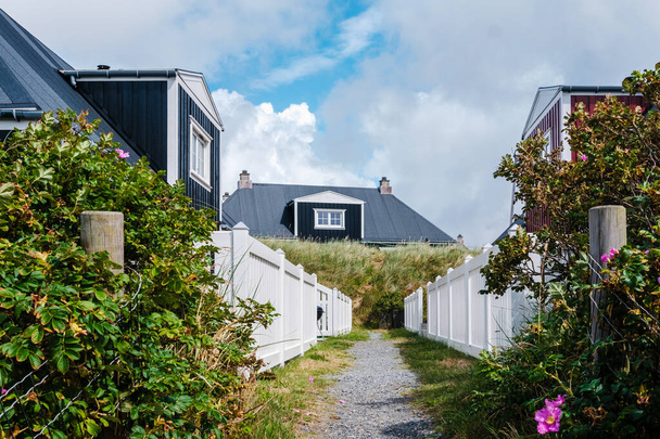 Bungalows na costa norte nórdica, férias frescas. - Foto, Imagem