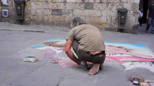 Artista de rua em Siena
 - Filmagem, Vídeo
