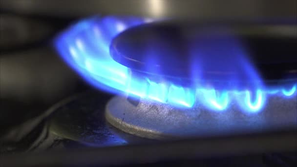 Estufa de gas se quema
 - Metraje, vídeo