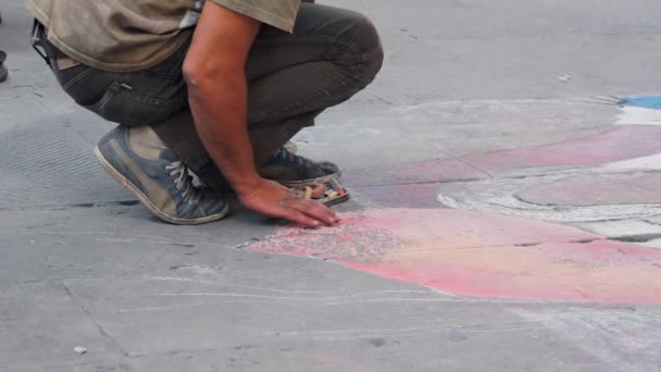 Utcai művész, Siena - Felvétel, videó