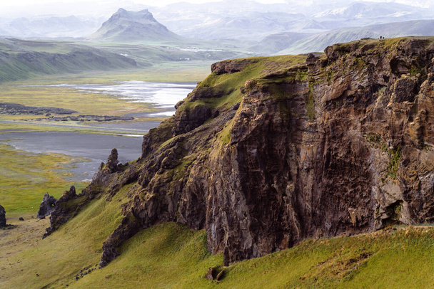 Island Dyrhlaey Küste und Berglandschaft - Foto, Bild