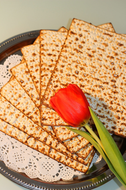 Jüdischer Pessach-Feiertag und seine Attribute - Foto, Bild
