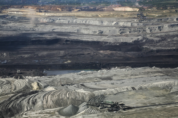 kömür madeni, havadan görünümü içinde büyük Ekskavatör - Fotoğraf, Görsel
