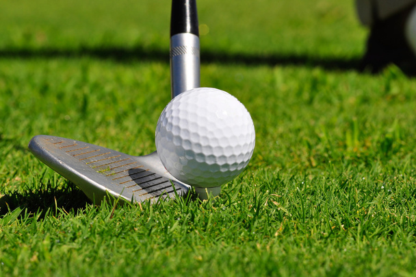 Golf ball and driver - Фото, изображение