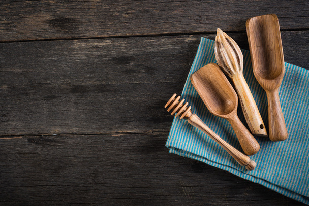 Кухня ретро посуда на деревянном фоне шаблон
 - Фото, изображение