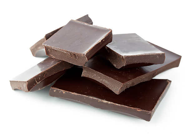 Piezas machacadas de chocolate negro
 - Foto, imagen