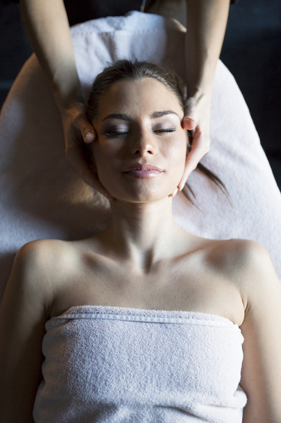 Facial massage - Foto, Imagem