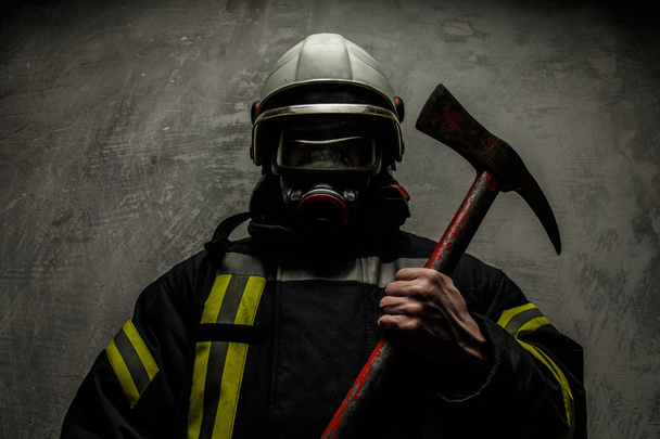 Pompier en uniforme
 - Photo, image
