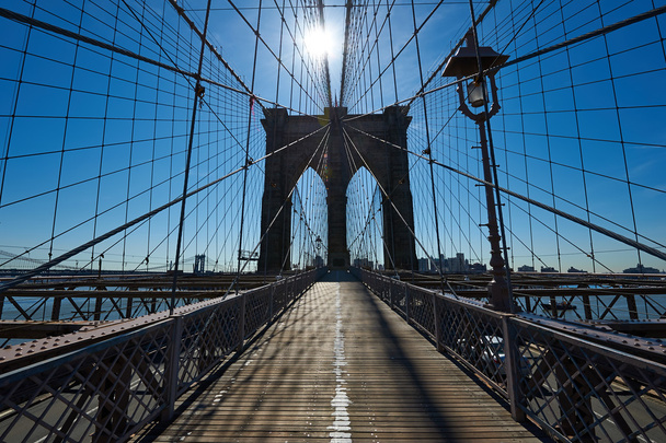 Pilar del puente de Brooklyn
 - Foto, imagen