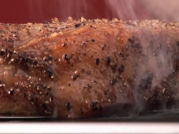 Grilování Drsnokřídlec steak - Záběry, video