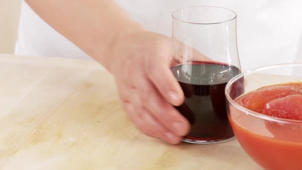 Ποτήρι κόκκινου κρασιού - Πλάνα, βίντεο