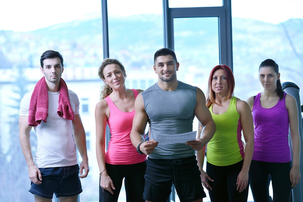 Group of people at the gym - Foto, afbeelding