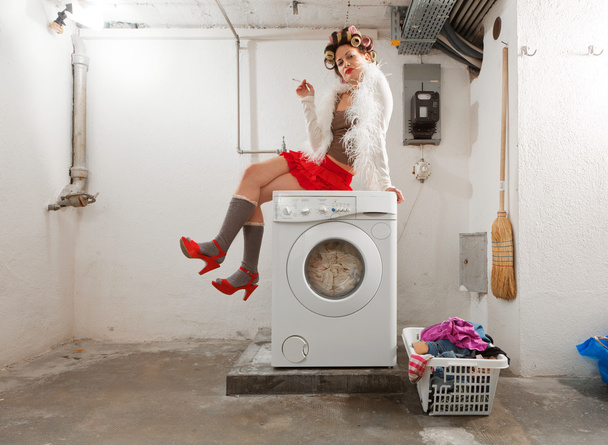housewife bored in the laundry - Zdjęcie, obraz