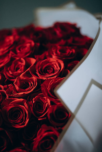 bukiet czerwonych róż - Zdjęcie, obraz