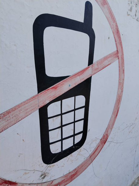 kein Telefonschild an die Wand gemalt mit Platz für Texteinträge - Foto, Bild