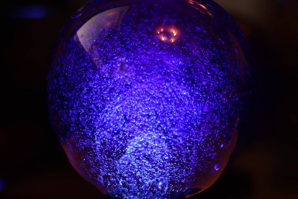 Blauw kristal bal natuurlijke stenen achtergrond textuur - Foto, afbeelding