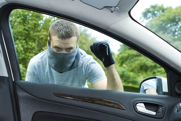 Thief stealing a car - Foto, Imagem