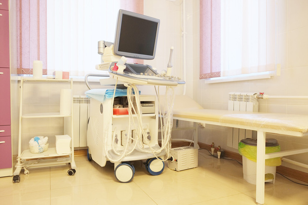 Ultrasound diagnostic equipment - Foto, imagen