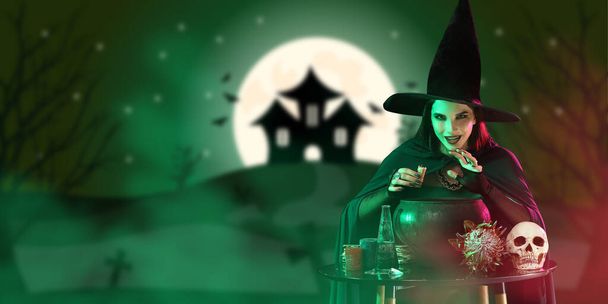 Děsivé čarodějnice vykonávající rituál v noci - Fotografie, Obrázek