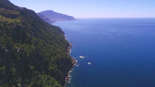 воздушные съемки красивого морского пейзажа для заднего плана - Кадры, видео