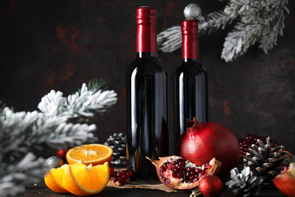 Granátové víno, gurmánský alkoholický nápoj, lahodný nápoj - Fotografie, Obrázek