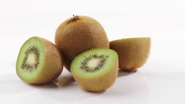 Rotating kiwi fruits - Footage, Video