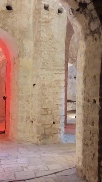 Festung von Porto Palermo. Ali Pascha von Tepelensky, der auf den Ruinen einer venezianischen Burgfestung baute, war einer der grausamsten Tyrannen im Osmanischen Reich - Filmmaterial, Video