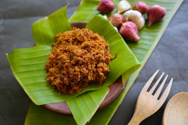 abon aus Fleisch, Hackfleischgerichte mit braunem Zucker und getrocknete, konservierte Lebensmittel. Indonesische asiatische Küche - Foto, Bild