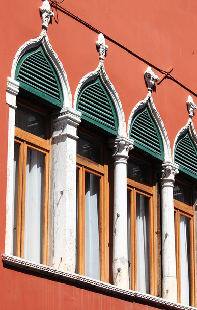 Typický renesanční okna v Benátkách - Fotografie, Obrázek