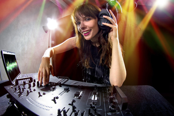 Female dj using mixer - Photo, Image