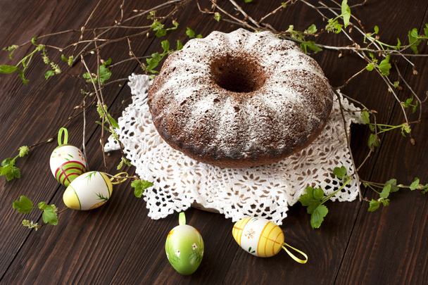 Wielkanoc martwa natura z ciasta i ozdoba - Zdjęcie, obraz