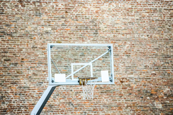 Velho basquete aro e placa
 - Foto, Imagem