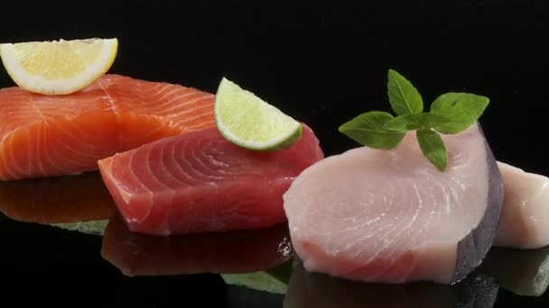 Zalmfilet, tonijnsteak en zwaardvis steak - Video