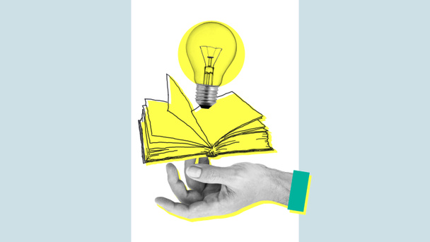 Collage mit der Hand mit Buch und Lampe. Bücherwurm lernen, Literatur stapeln oder Eureka Brainstorming. Geniale Lösung Erfindung isoliert auf blauem Hintergrund - Foto, Bild