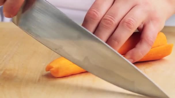 Είναι ψιλοκομμένο καρότο - Πλάνα, βίντεο