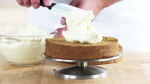 Pastel con queso crema
 - Metraje, vídeo