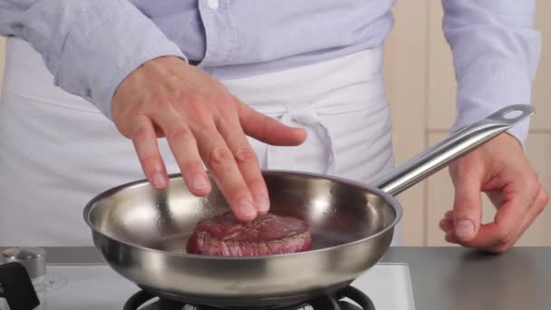 Testen van een filet steak - Video